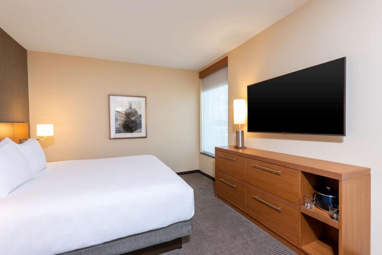 Hyatt Place Flint/Grand Blanc Экстерьер фото