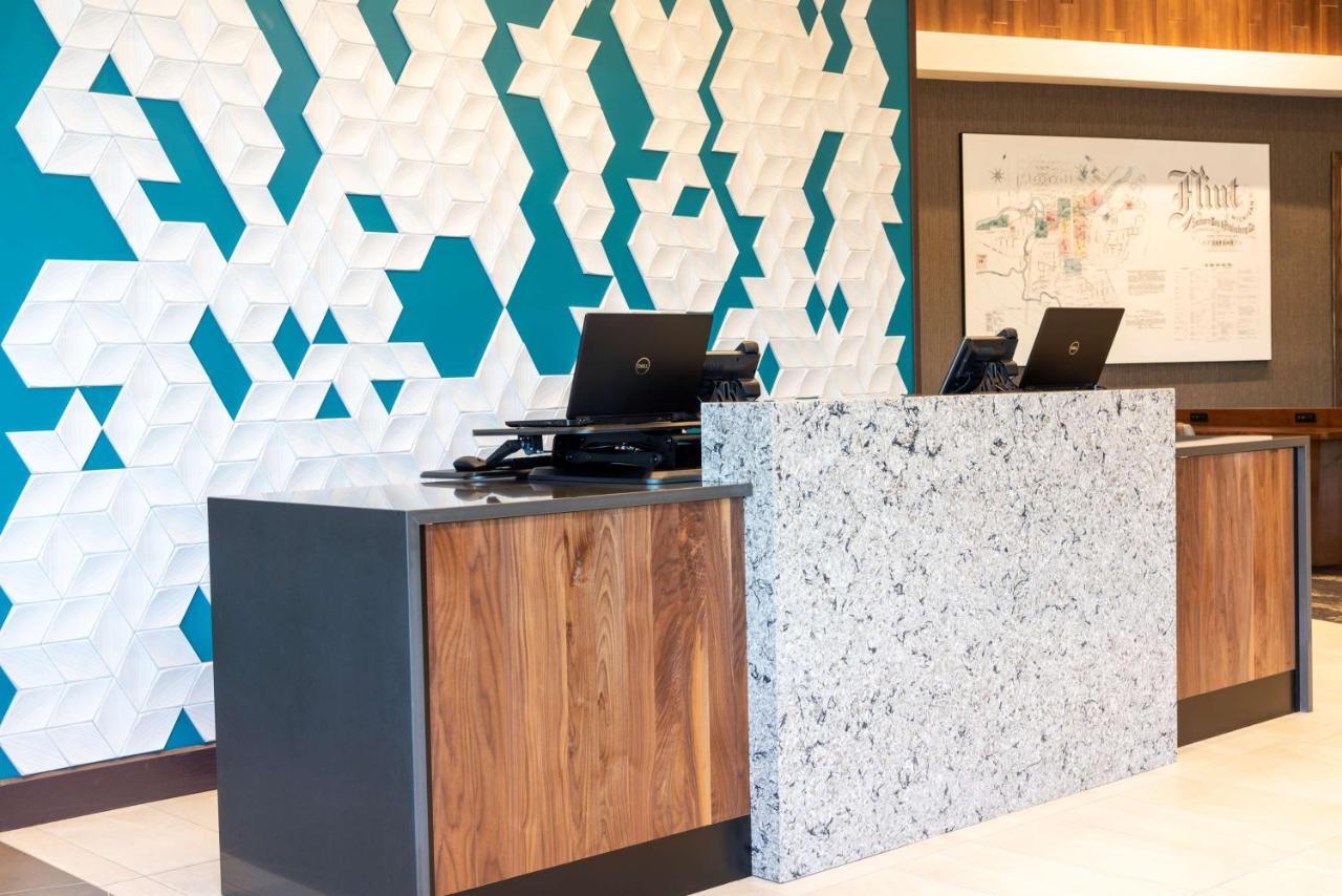 Hyatt Place Flint/Grand Blanc Экстерьер фото