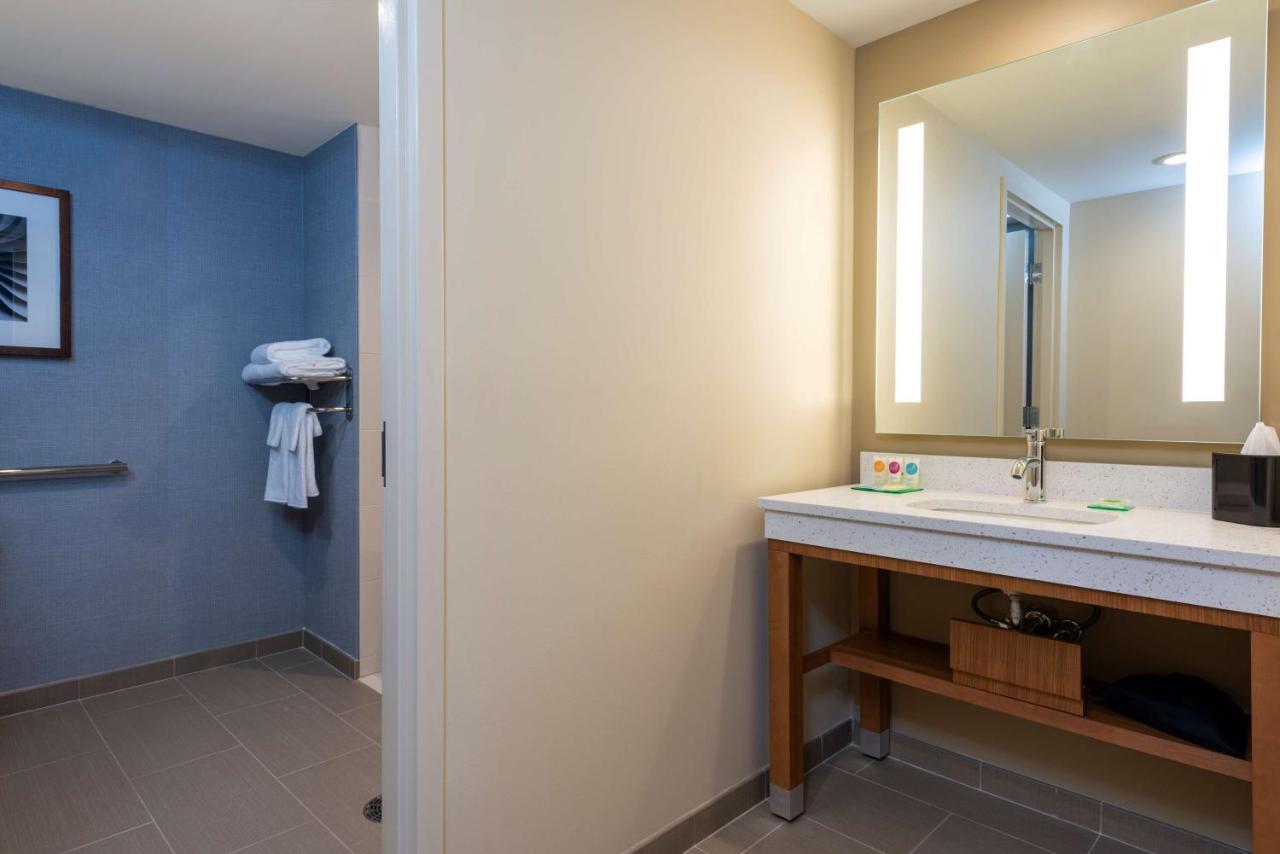 Hyatt Place Flint/Grand Blanc Экстерьер фото