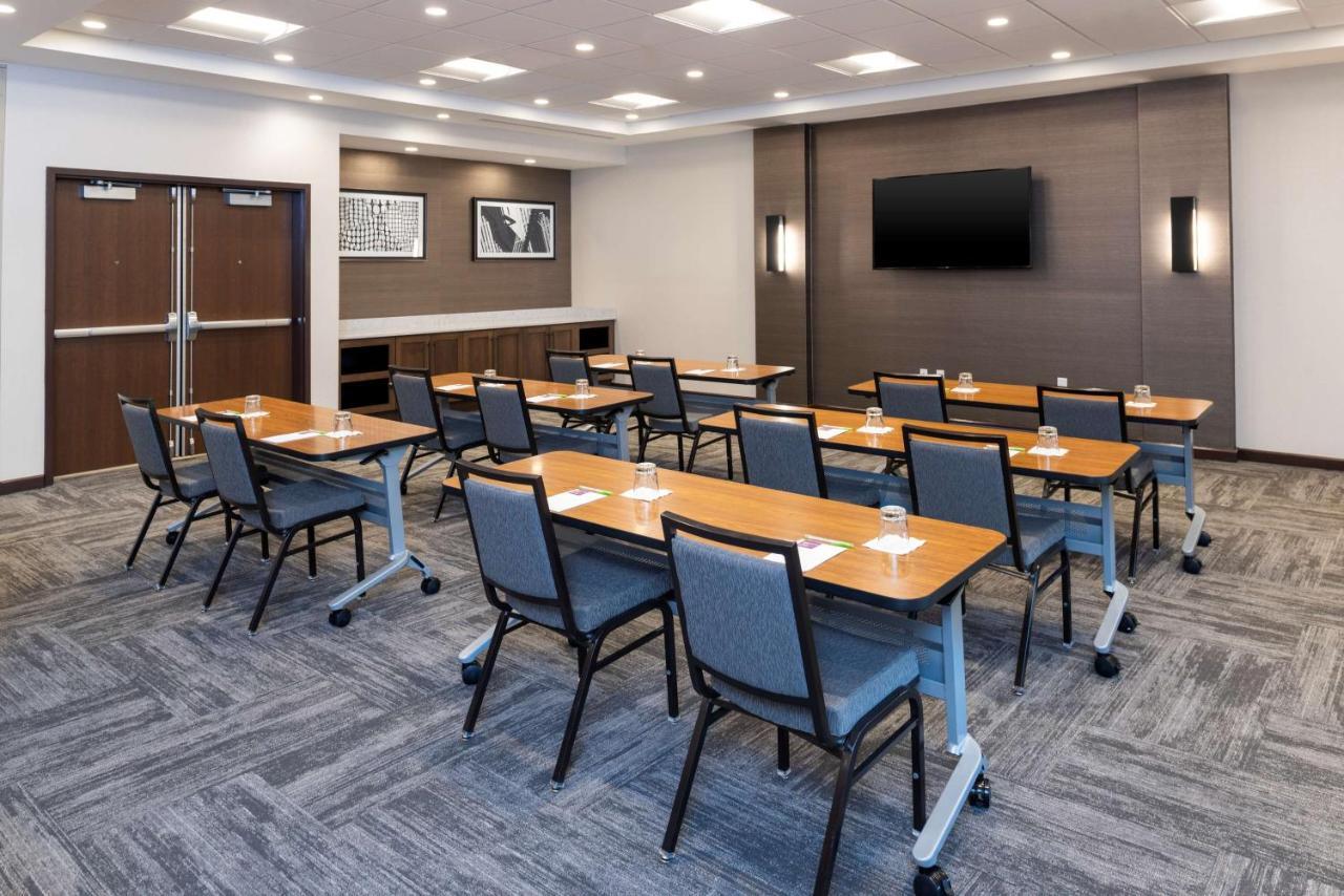 Hyatt Place Flint/Grand Blanc Экстерьер фото