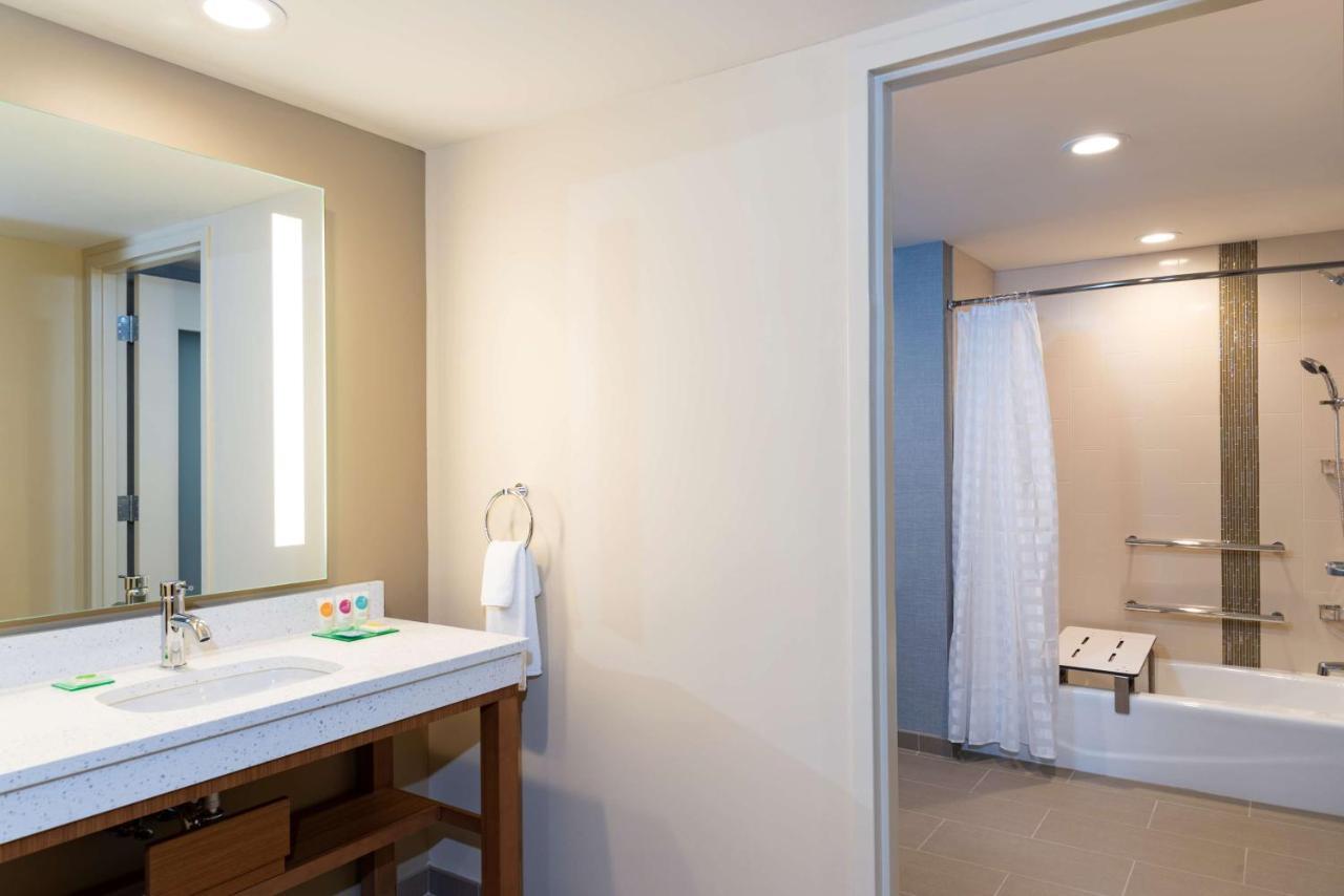 Hyatt Place Flint/Grand Blanc Экстерьер фото