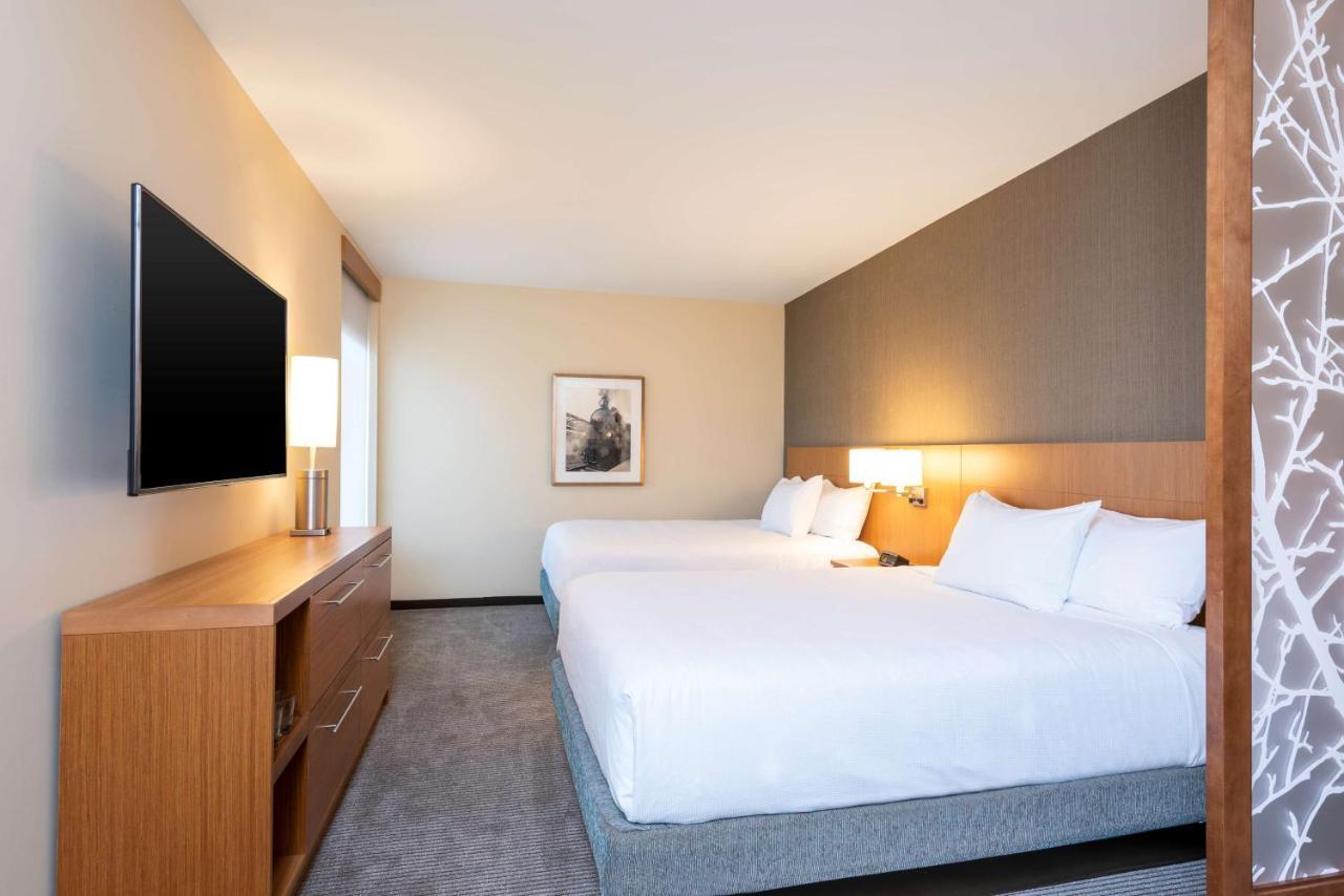 Hyatt Place Flint/Grand Blanc Экстерьер фото